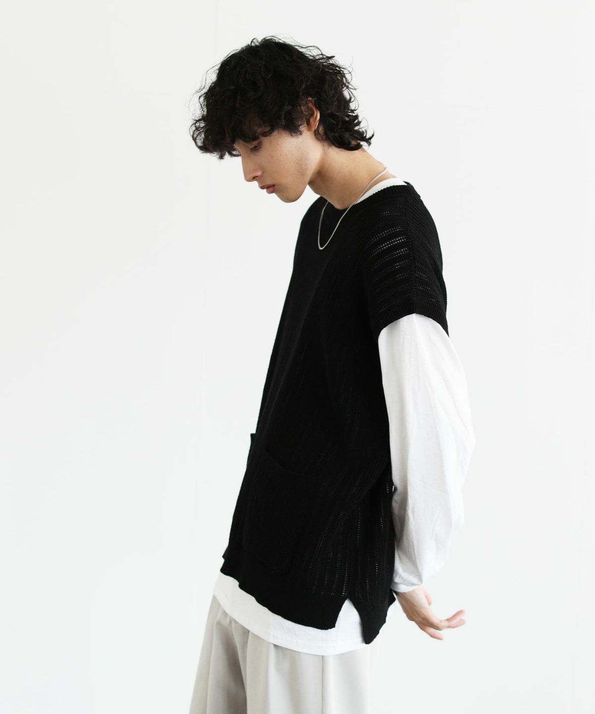 VICTIM]KNIT VEST | OPENING ACT