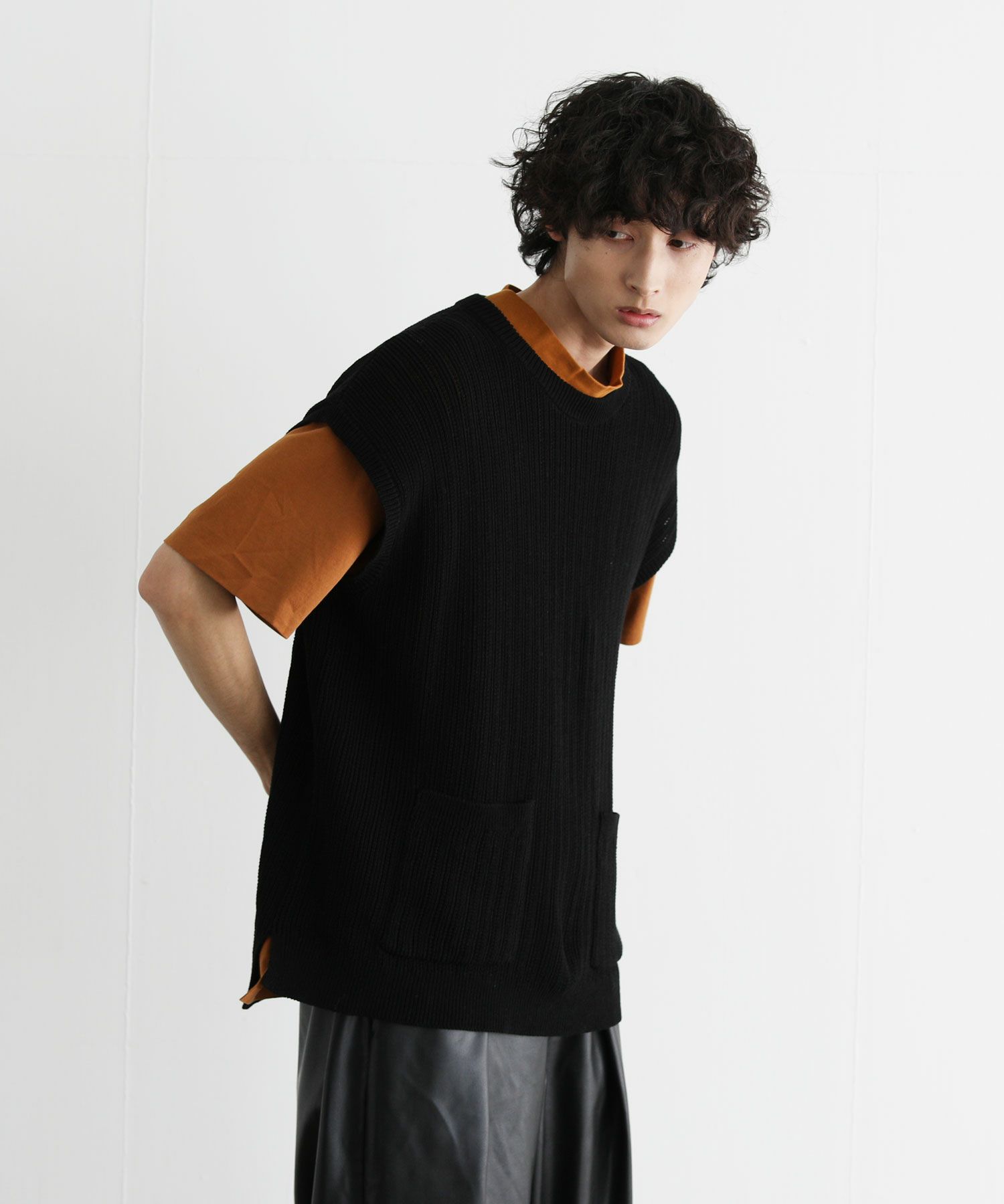 VICTIM]KNIT VEST | OPENING ACT