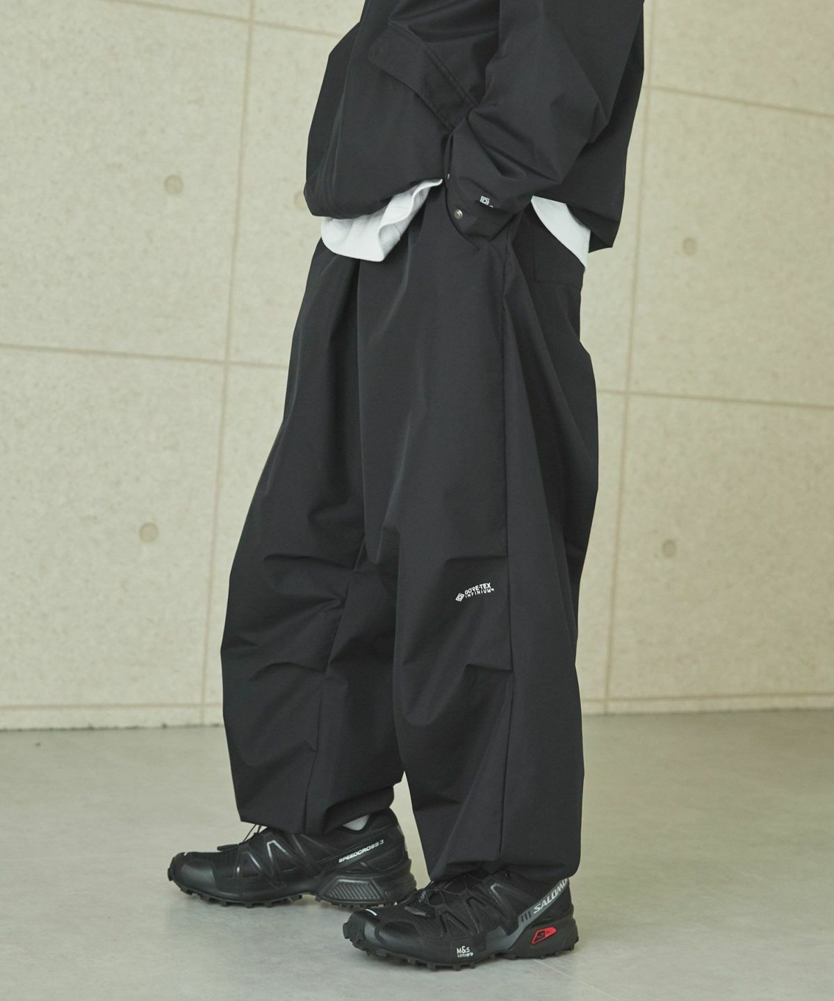 OPENING ACT×+phenix] GORE‑TEX INFINIUM ワイドオーバーパンツ 