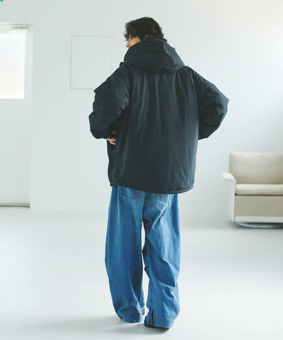 000000000528-08-xl.jpg?t=