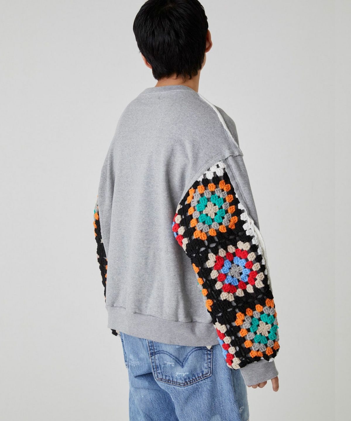 DISCOVERED] CROCHET SLEEVE SWEAT 〓予約販売・2024年1～2月頃お届け