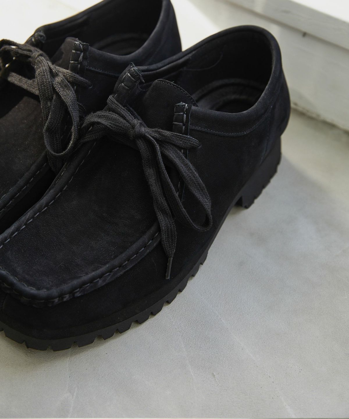 2025年のクリスマスの特別な衣装 Vibram × OPENING ACT] Vibramソールヌバックリアルレザー 靴