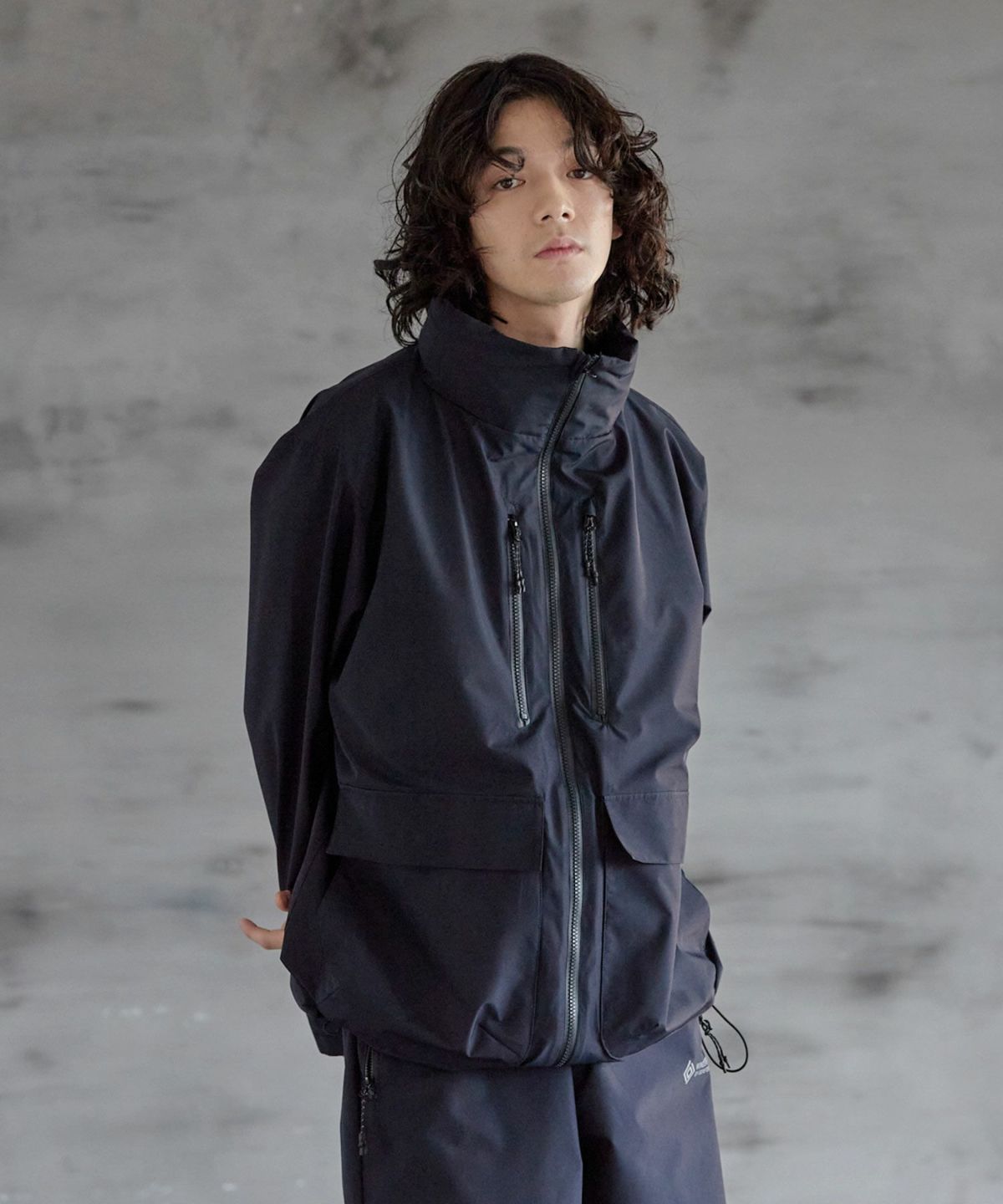 [OPENING ACT×+phenix] WINDSTOPPER by GORE?TEX lab 2WAYフードシティジャケット mark2