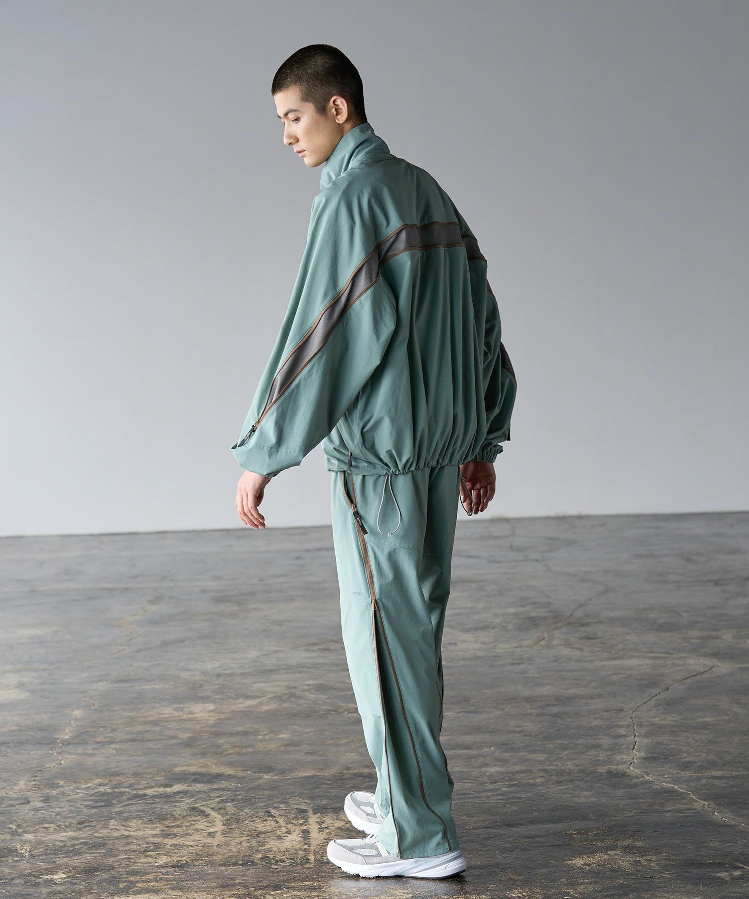 ROTOL ］ FULL ZIP TECH BLOUSON