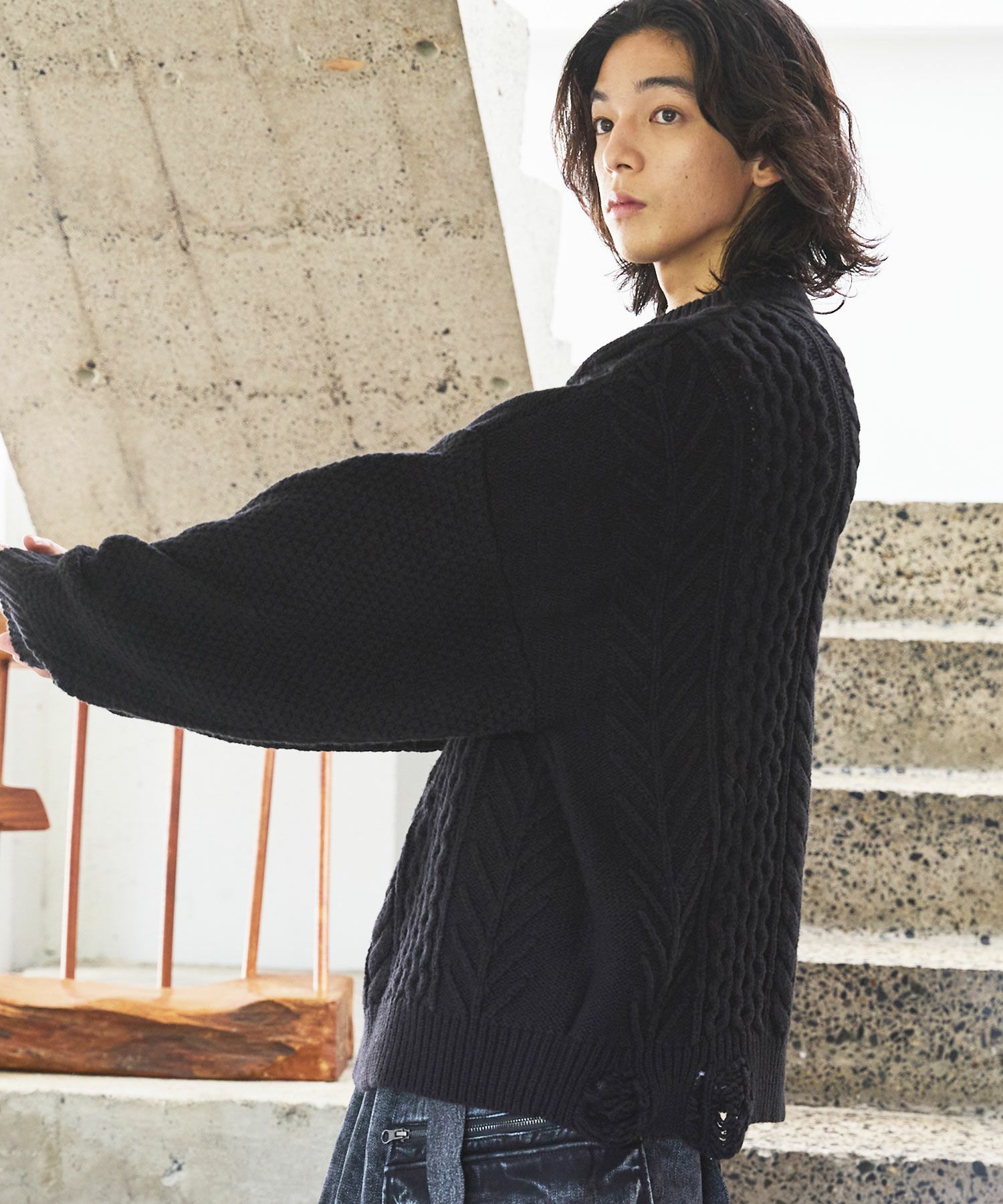 VICTIM × OPENING ACT] Exclusive-DAMEGE CABLE KNIT | OPENING ACT 