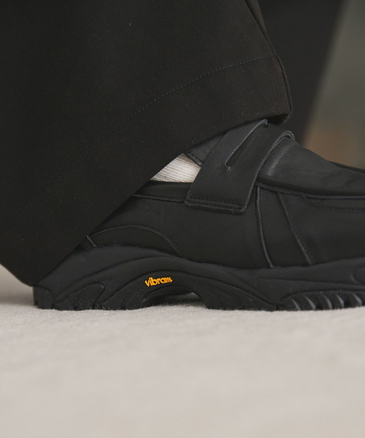 Vibram × OPENING ACT] ボリュームVIBRAMソールリアルレザースウェード