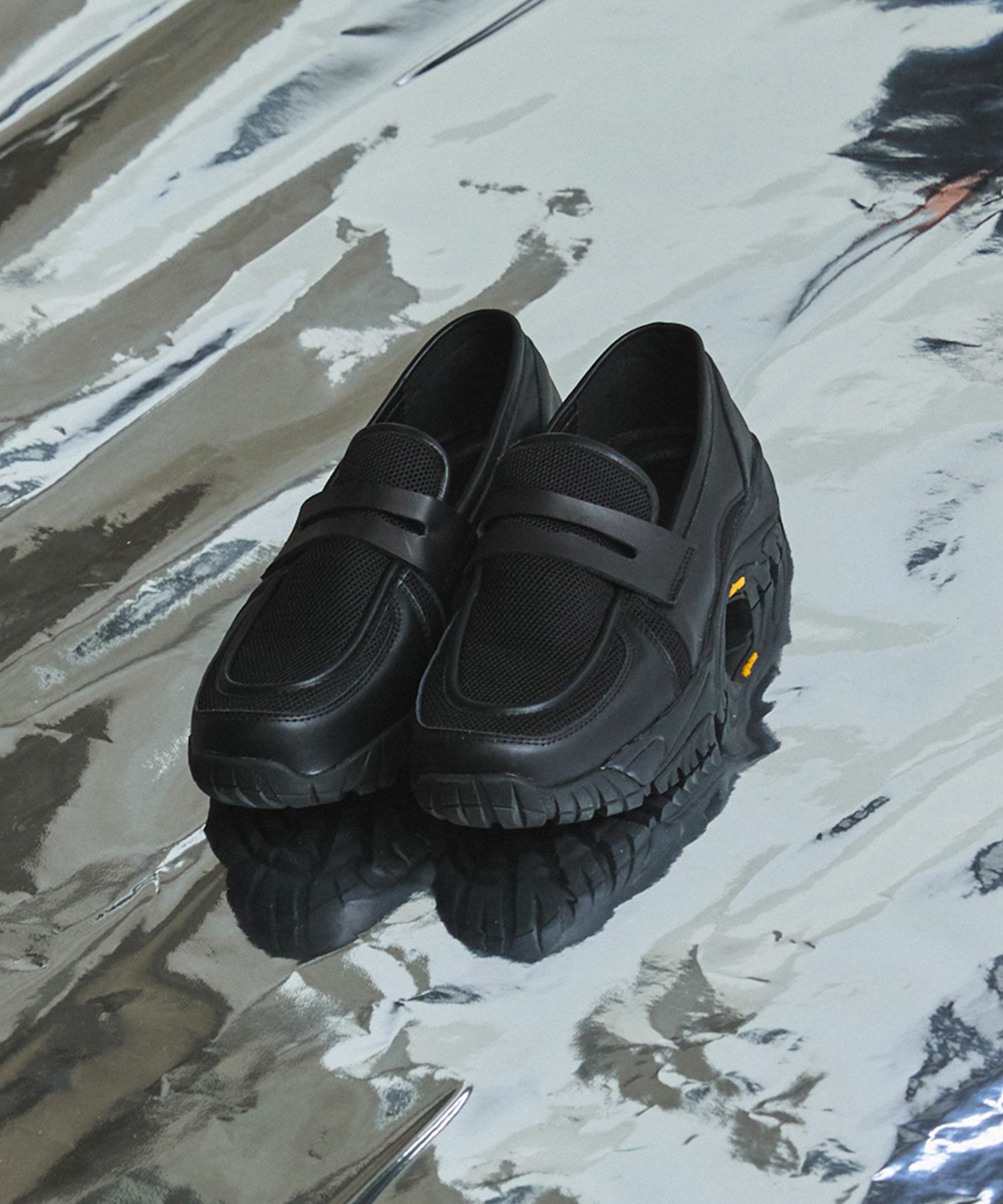 VIBRAM×OPENING ACT] ボリュームVIBRAMソールメッシュ×リアルレザー 