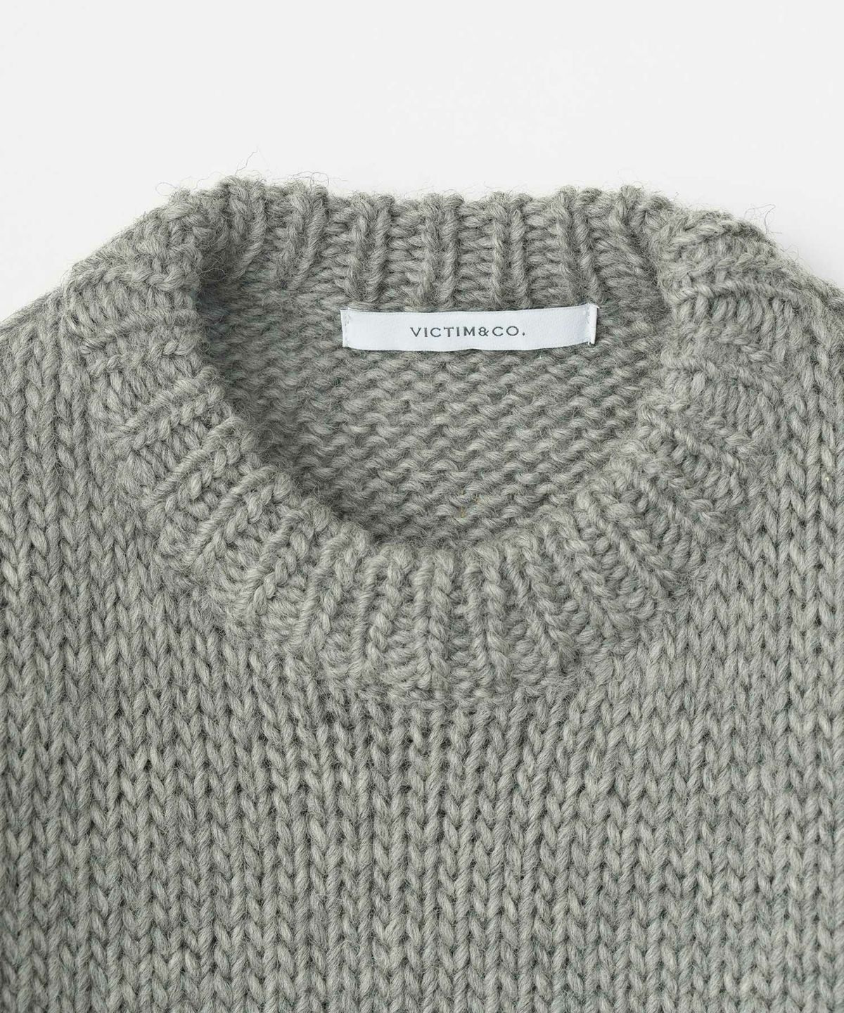 新色登場】Middle Gauge Crew Neck Knit Fawn | ＋CLOTHET ONLINE