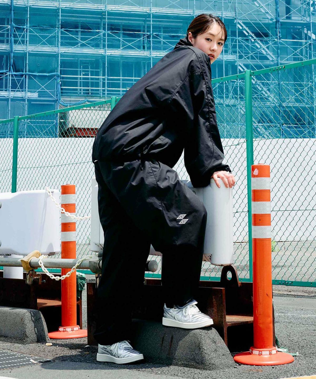 ITZAVIBE IBA23UHD16BK GO  SOCIETY フード集業ブラック IB UMBRO×OPENING ACT] Oversized Tracksuit Jacket 〓予約販売・10