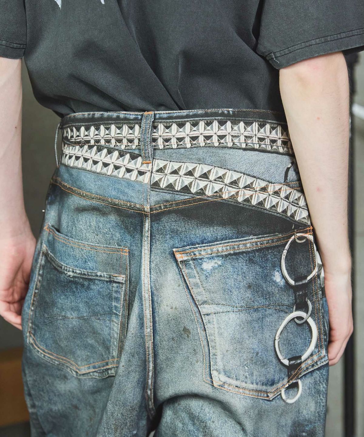 OPENING ACT] 総柄転写バギーシルエットデニムパンツ 〓予約販売・11月