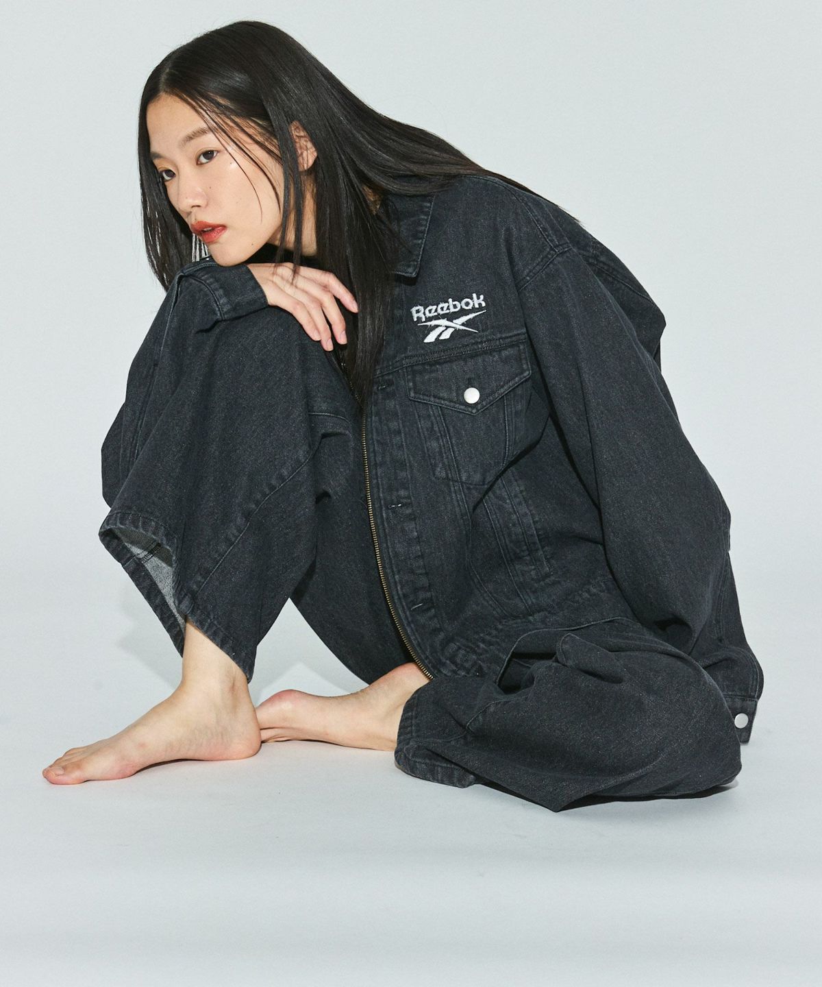 Reebok] デニムトラッカージップアップジャケット 〓予約販売・2026年3